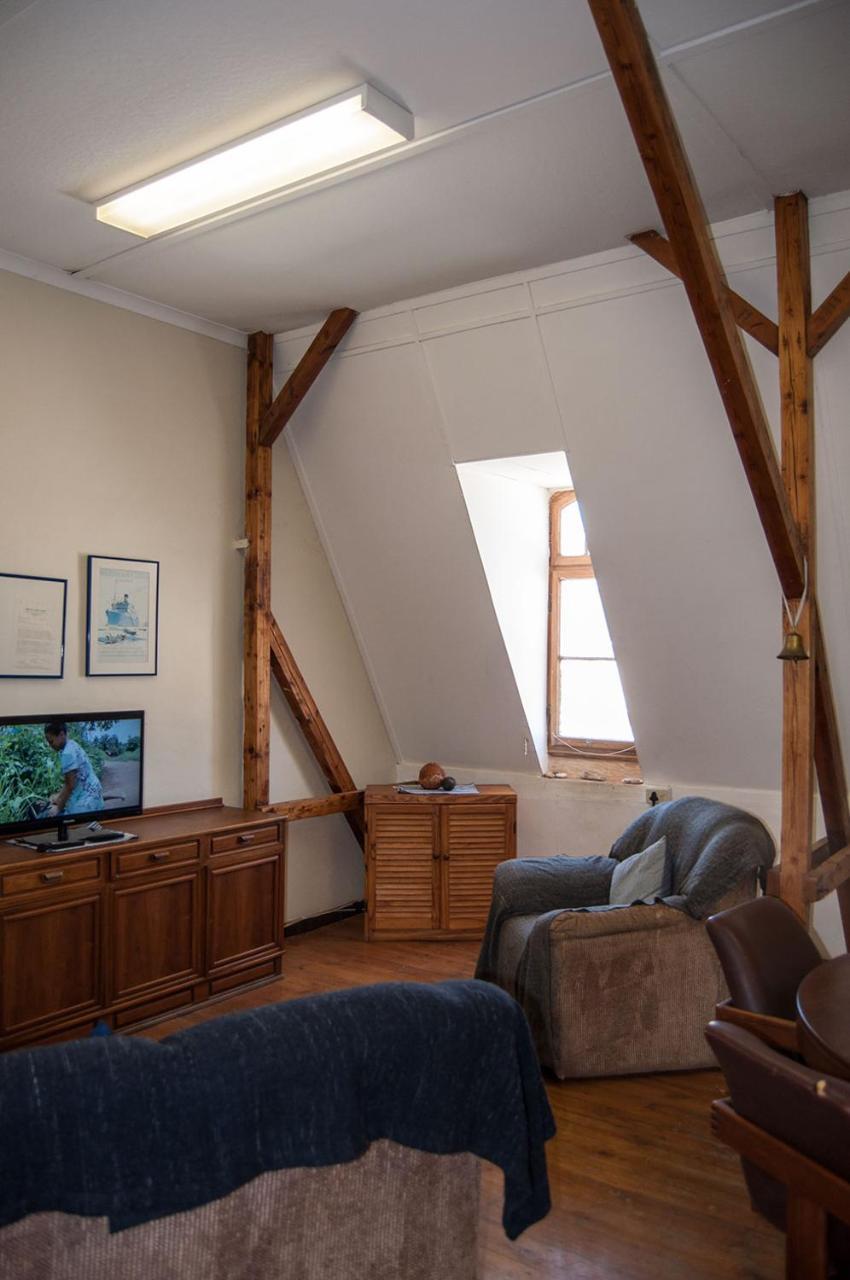 Historical Guesthouse - Self Catering Apartments 뤼데리츠 외부 사진